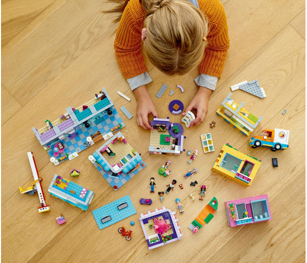 LEGO Friends 41704 Budynki przy głównej ulicy - 1032180 - zdjęcie 2